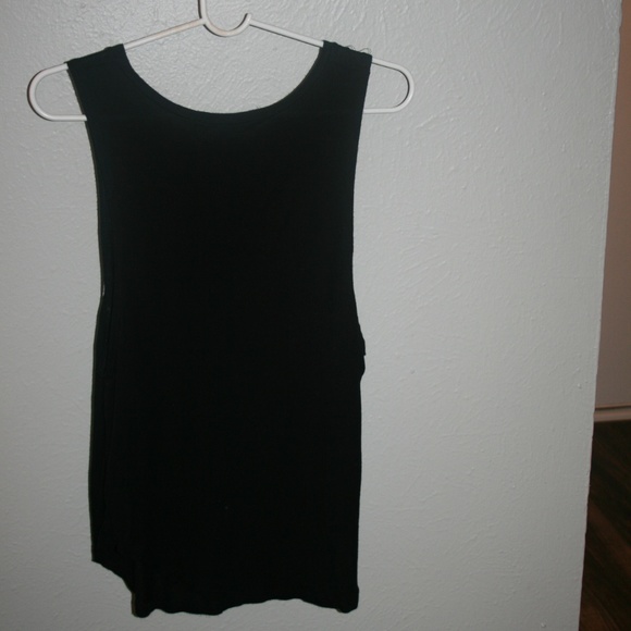 Workout tank - Picture 3 of 3